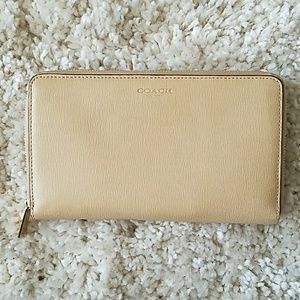 Coach Saffiano Zip Wallet